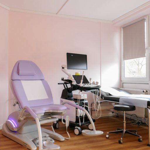 LeineGyn_Behandlungszimmer1_5